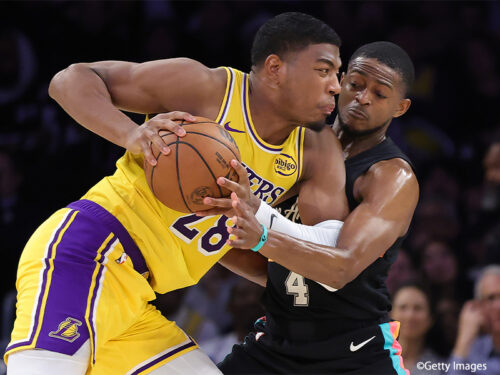 主力多数欠場のレイカーズ、最大41点差をつけられてスパーズに完敗…八村塁は6得点