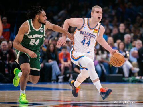 靭帯断裂、精巣がんを乗り越え…サンダーのトピッチが約1年半越しのNBAデビュー