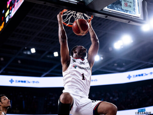 三遠が敵地でA東京に逆転勝ち…根本の勝負強いシュートなどで接戦を制し10連勝達成