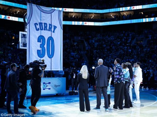 ホーネッツ史上2人目の永久欠番入りを果たしたデル・カリー「感謝してもしきれません」