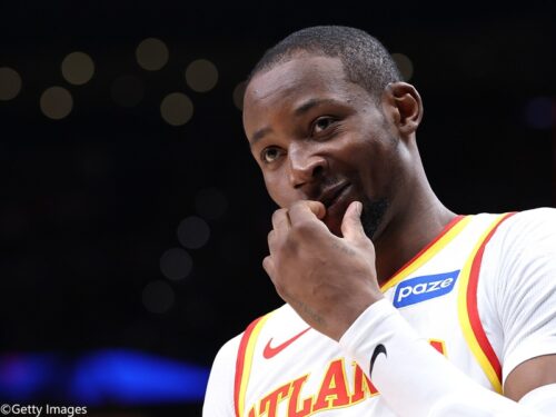 ホークスのジョナサン・クミンガが“右腕1本”でNBA歴代6位の超ロングショット成功