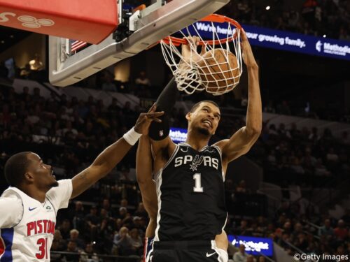 スパーズがイースト首位ピストンズに圧勝…ウェンバンヤマが史上初のスタッツラインを記録