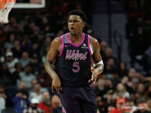 ウェスト6位のウルブズに大打撃…エースのエドワーズが右ひざ炎症で1週間以上の離脱