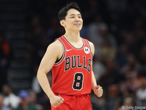 ブルズの河村勇輝が試合終盤に出場…ファール判定を受けるもウェストブルック相手に激しいDFを見せる