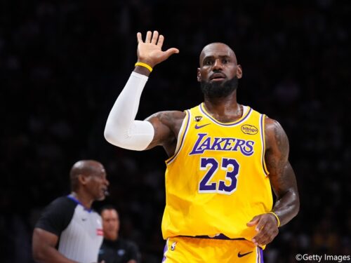 史上最年長でトリプルダブル…レブロンがシーズン通算出場試合数で歴代1位タイに