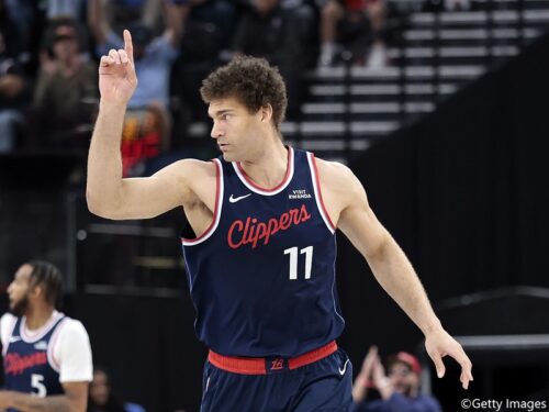 2021年の優勝メンバー、ブルック・ロペスが古巣バックスのホームへ凱旋