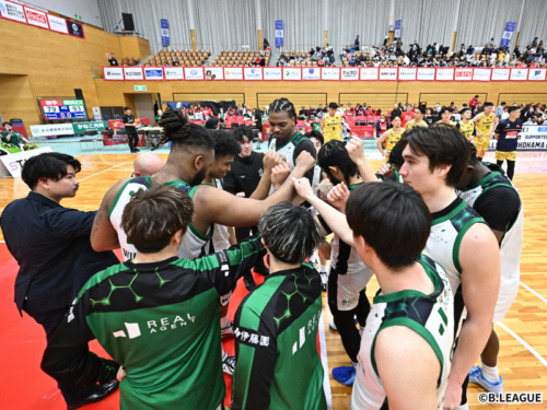 横浜エクセレンスがB2でプレーオフ初進出…岩手に連勝し、B2復帰初年度で悲願のポストシーズンへ