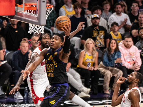 八村塁が攻守で躍動しレイカーズが連勝スタート…指揮官も絶賛する“勝負強さ”と“献身性”