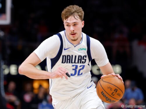 フラッグが新人で快挙、MJ以来の主要4部門でチームトップ達成…苦しむチームをけん引した規格外ルーキー