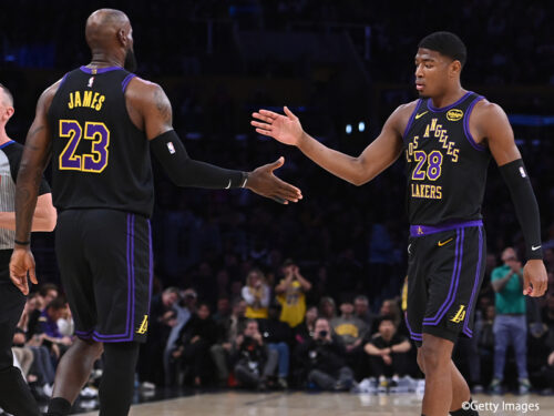 レイカーズがホームでロケッツに連勝…3人が20得点超え、八村塁は3本の3Pを含む13得点