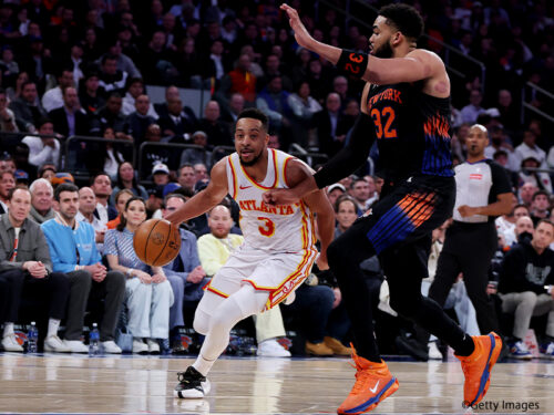 ホークスが敵地で貴重な白星…第4Qの反撃でニックスに逆転勝利、1勝1敗でホームへ