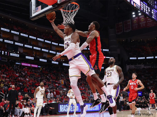 レイカーズが敵地でロケッツに黒星、スウィープならず…八村塁は13得点