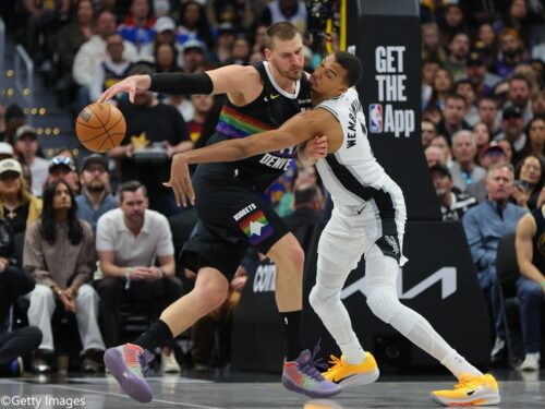 MVP有力候補のヨキッチとウェンバンヤマが激突…試合は延長の末にナゲッツへ軍配