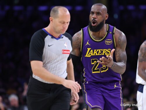 プレーオフで相次ぐ“疑惑の笛”…ブッカーやレブロンは激怒、シェングンは困惑