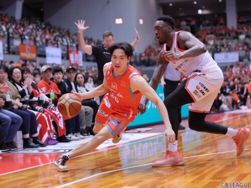 広島の山崎稜が5本全ての3Pを沈め15得点…渡邊雄太＆富樫勇樹が20得点越えの千葉Jを撃破