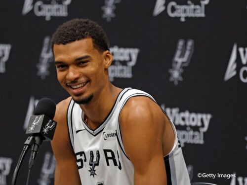 ウェンバンヤマ、「マジック・ジョンソン賞」受賞…メディアに対する”神対応”が評価