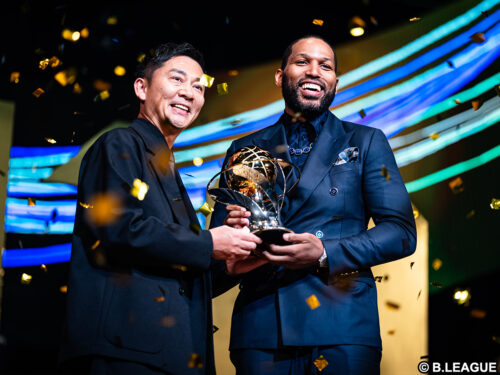 BリーグMVPは宇都宮のD.J・ニュービル…長崎勢を抑え3年連続受賞、家族やクラブ関係者に感謝のスピーチ