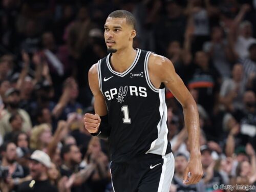 スパーズがGAME6勝利で最終戦へ…ウェンバンヤマ28得点、控えハーパー18得点