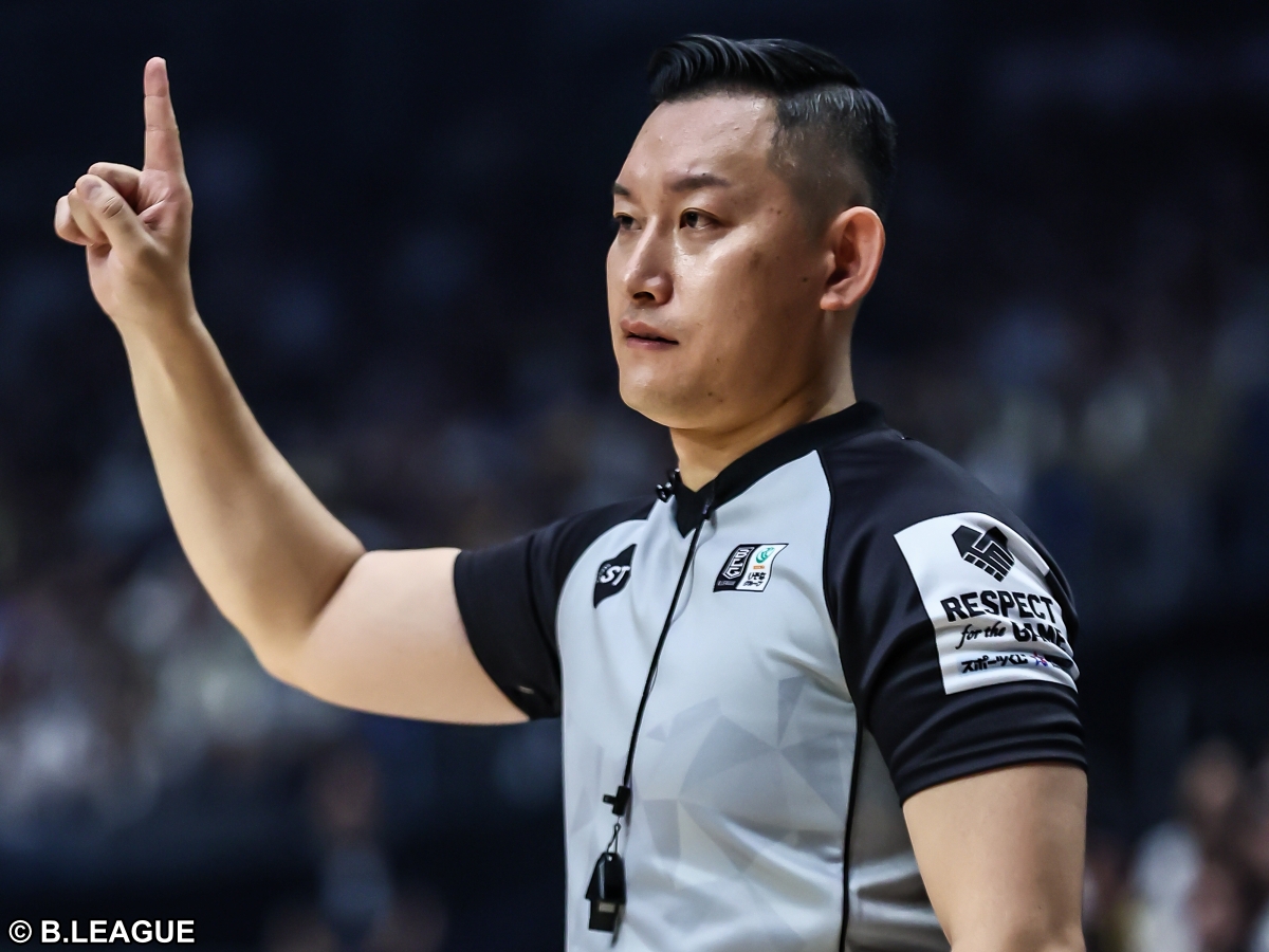 Bリーグ最優秀審判賞は加藤誉樹氏…開幕から10年連続10度目の受賞 | バスケットボールキング