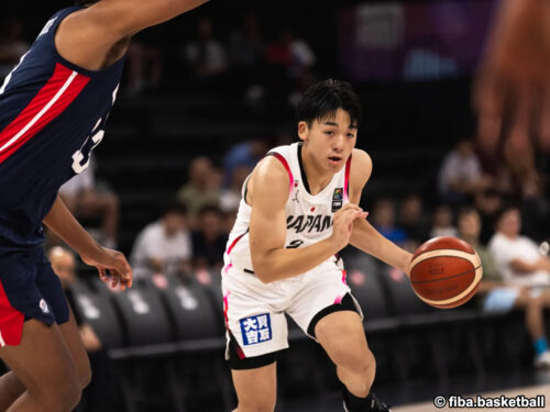 U17日本代表がアメリカに28点ビハインドで前半終了…先発出場の佐藤久遠が奮闘