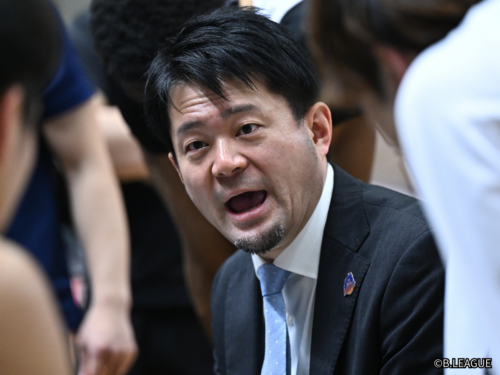 青森が高岡大輔HCとの契約継続を発表…昨季途中就任の指揮官「覚悟と責任を持って臨む」