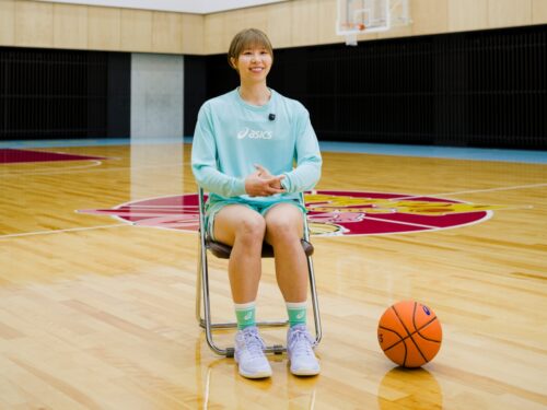 女性特有の足の悩みをサポート…東藤なな子が語るアシックス『FLOWRUSH』の魅力