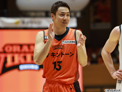愛媛が俊野佳彦と契約を発表…地元出身のベテランSG「みんなで沸くシーズンを過ごせるように全力で」