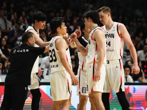 W杯アジア地区予選の1次ラウンドが終了…豪州が6連勝、4勝を挙げた日本も首位通過