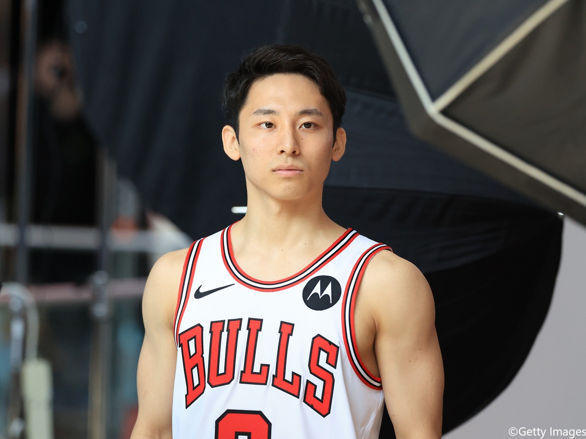 八村塁が所属するクリッパーズが日本代表ガードの河村勇輝と