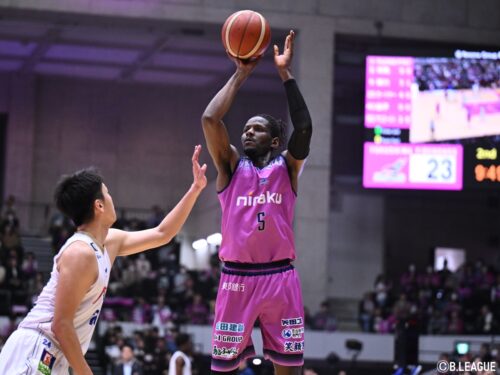熊本が帰化選手のジュフ・伴馬を獲得…「最高のシーズンを作っていきたい」