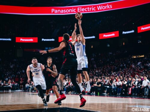 【動画】勝負の4Q、三河の西田が3ポイントを立て続けに決める